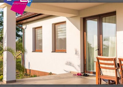 Jola Gyula | Referencia