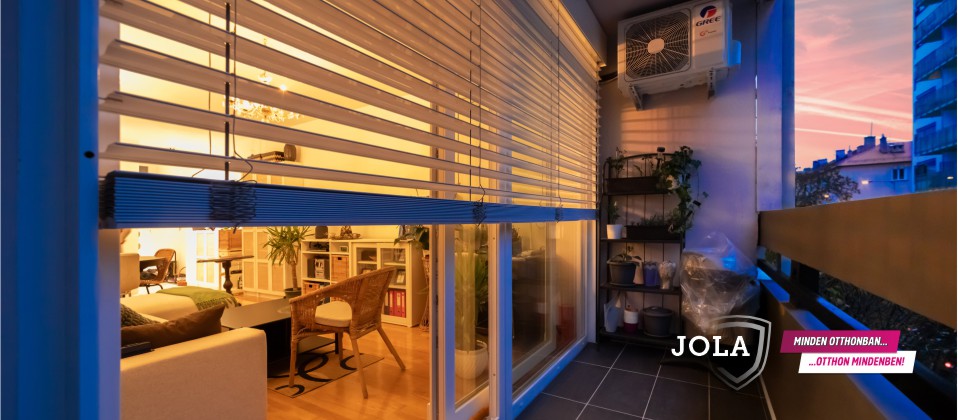 Fehér "Z" lamellás zsalúziák