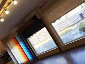 Jola - belső árnyékolás: Szalagfüggöny