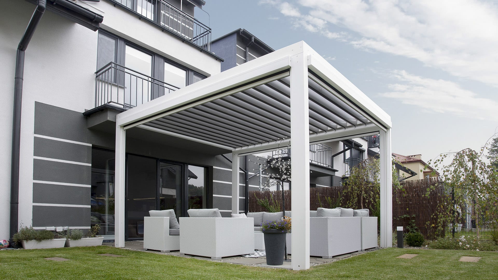 Bioklimatikus pergola - Önhordó szerkezet