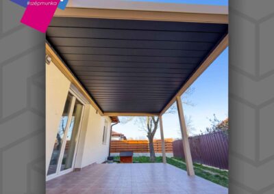 Szigetszentmártoni bioklimatikus pergola antracit lamellás tetővel, bézs oszlopokkal