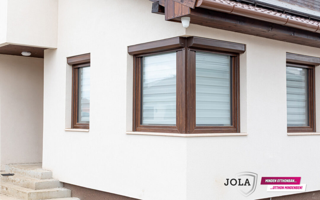 Külső tokos redőny